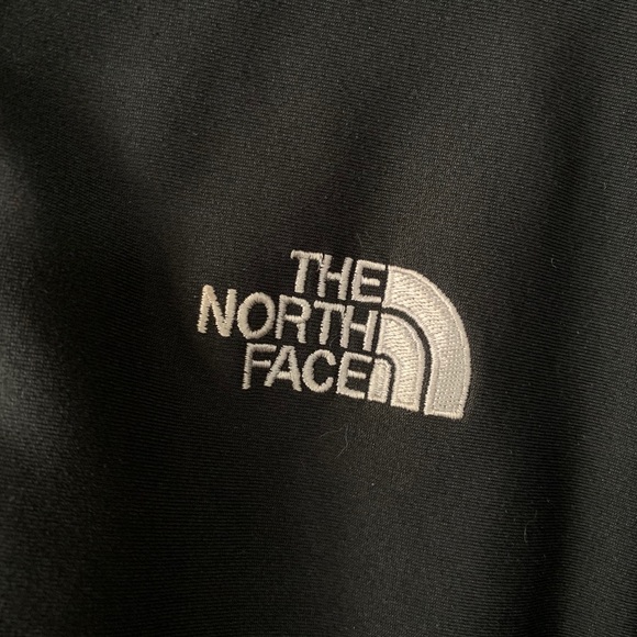 The North Face Women’s TKA Stretch Zip Up - Picture 4 of 7